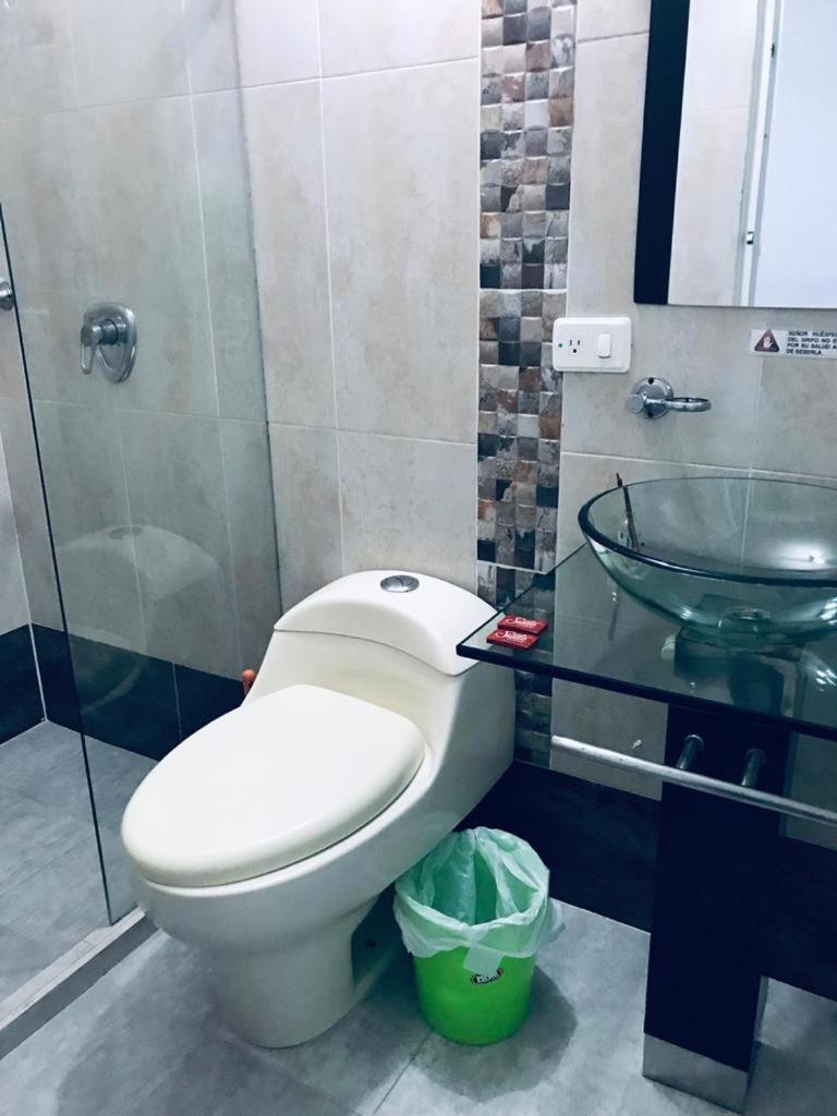 Hospedaje 3 Esquinas Guatapé Exteriör bild