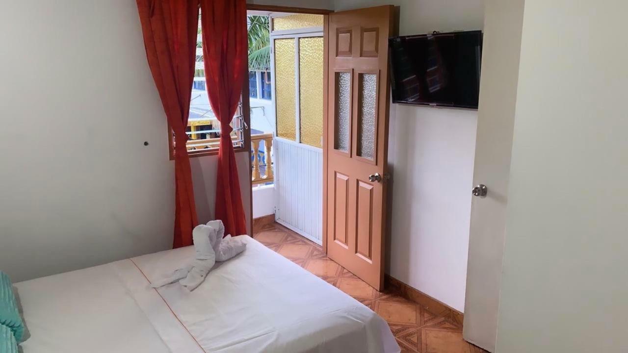 Hospedaje 3 Esquinas Guatapé Exteriör bild