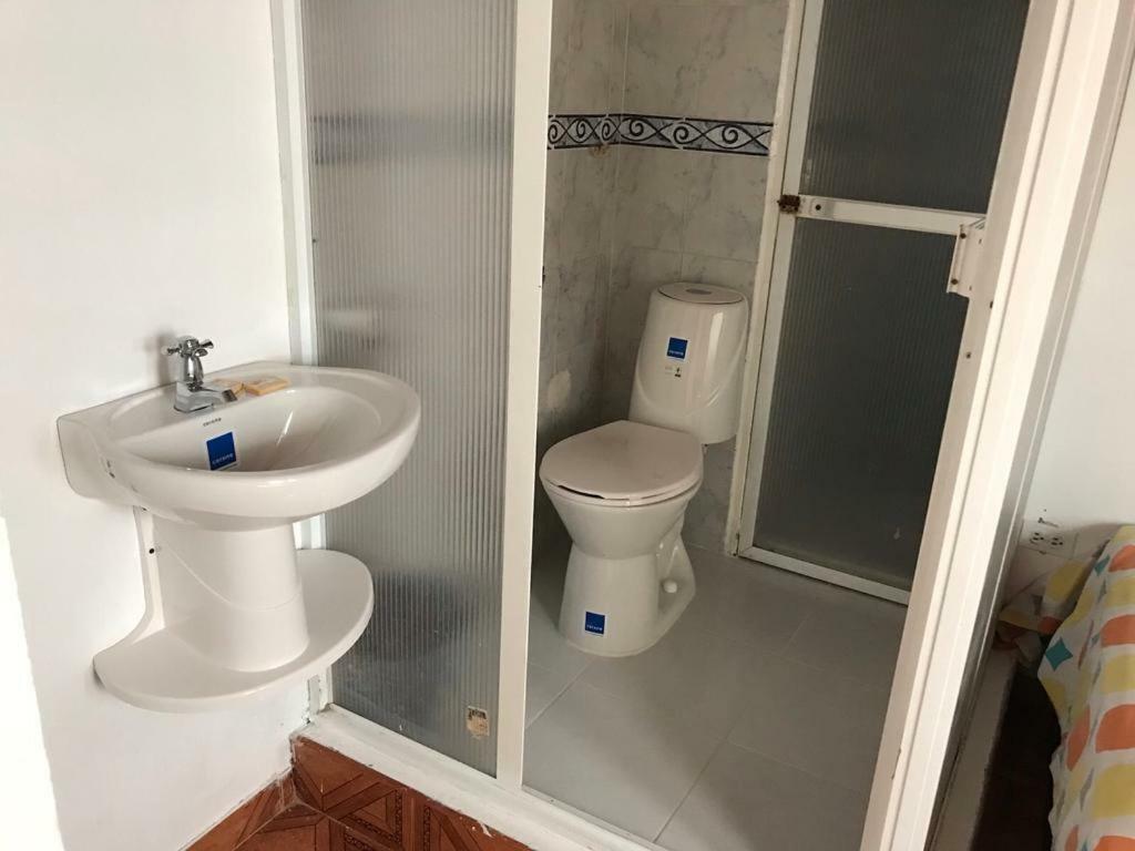Hospedaje 3 Esquinas Guatapé Exteriör bild